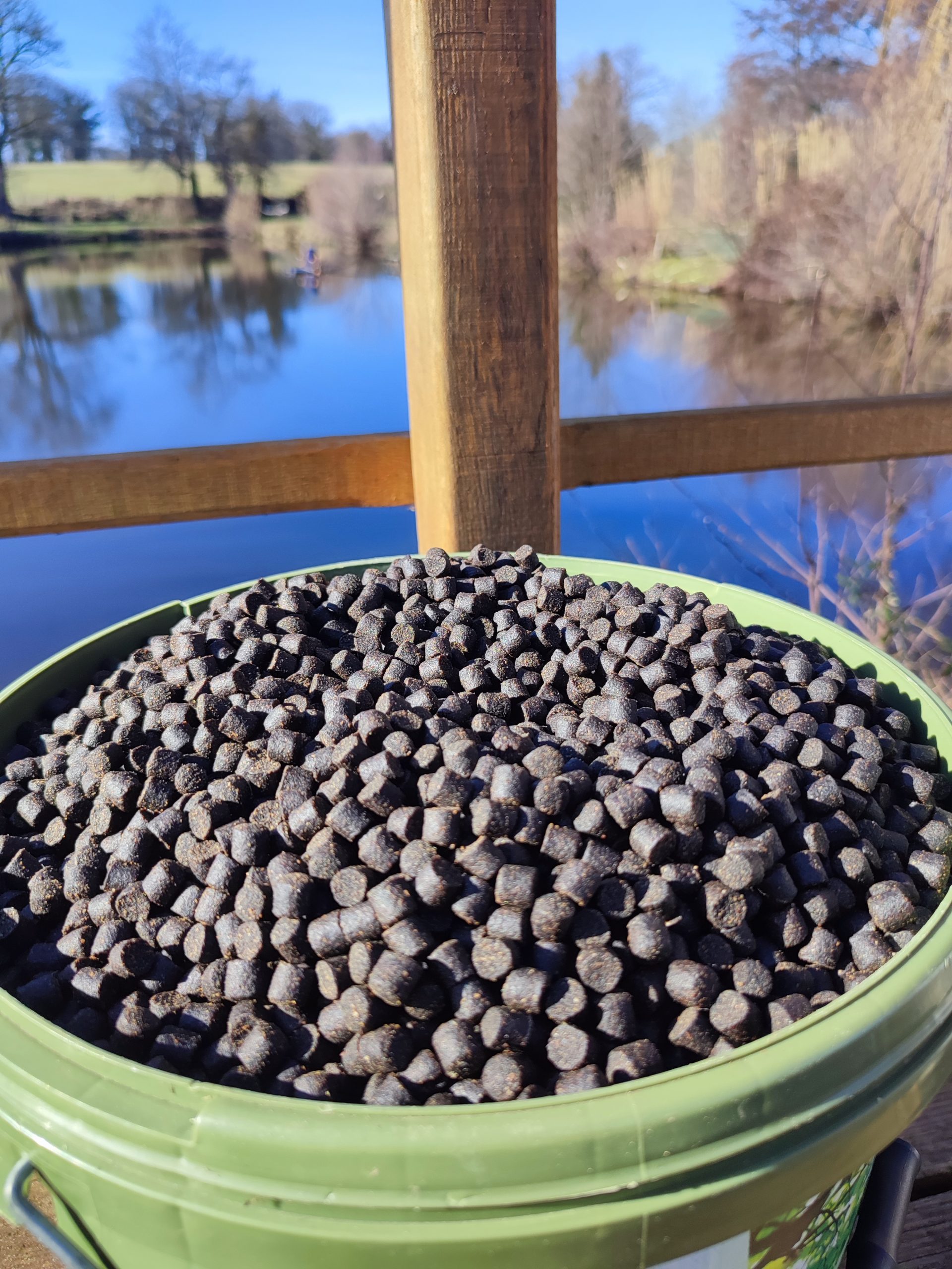 Lodge Lakes Pellet