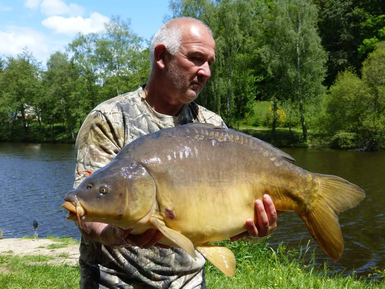 Carp caught at Lodge Lakes French carp fishing holiday — Hastings Choppy