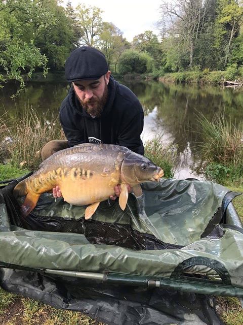 Carp caught at Lodge Lakes French carp fishing holiday — Ricky & Samm