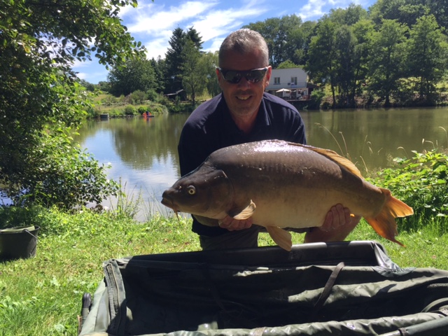 Carp caught at Lodge Lakes French carp fishing holiday — Not the Northern Twats!!!