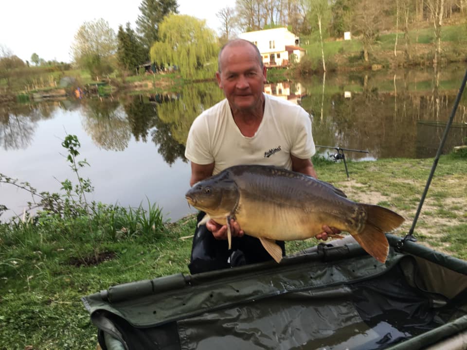 Carp caught at Lodge Lakes French carp fishing holiday — Crafty Cockneys