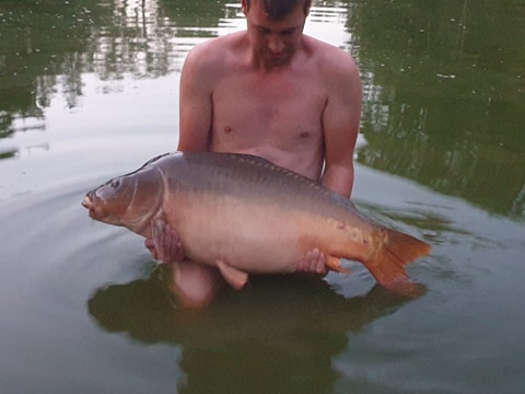 Carp caught at Lodge Lakes French carp fishing holiday — Tom and Ray
