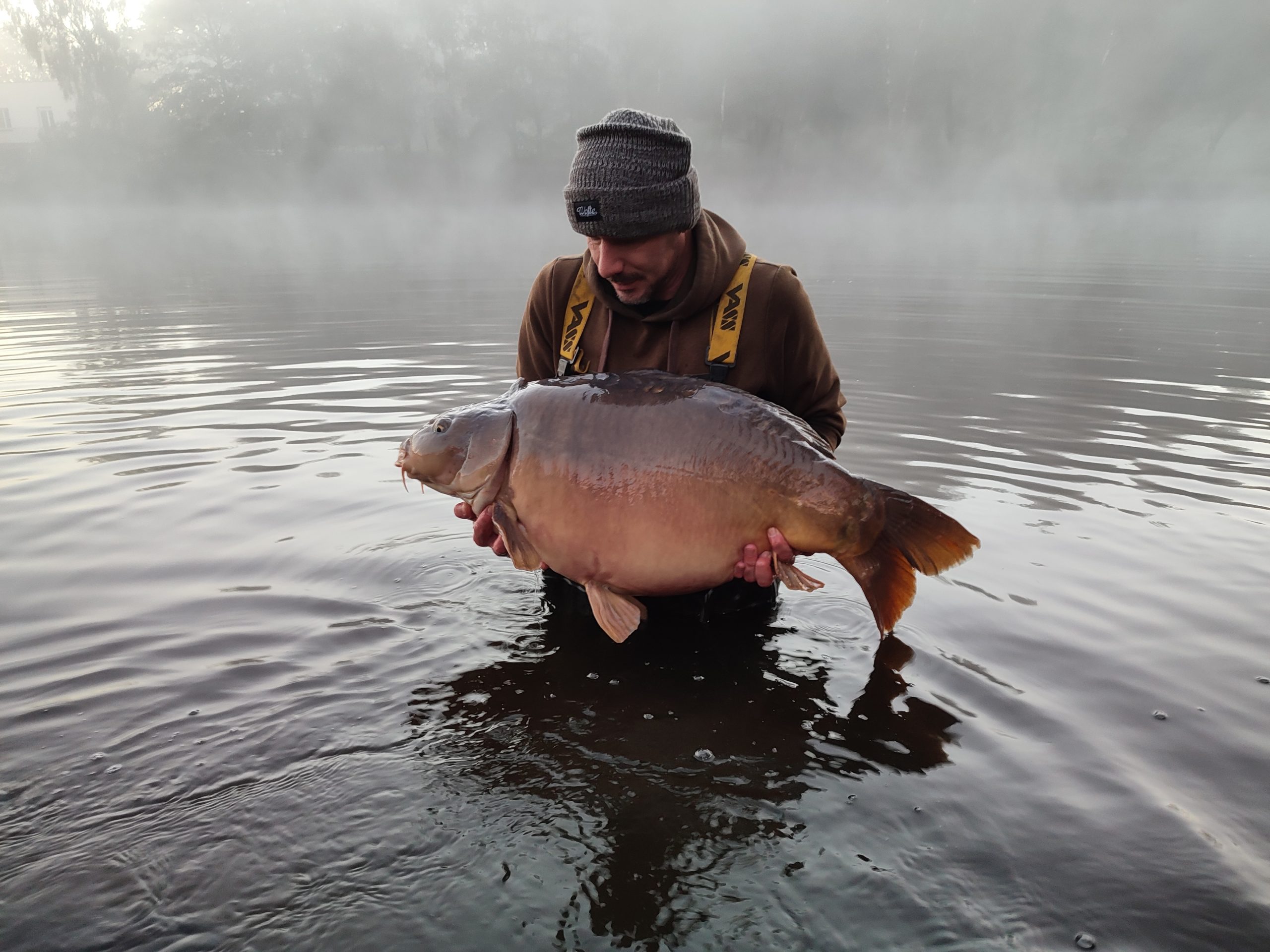 Carp caught at Lodge Lakes French carp fishing holiday — Ole Essex Boys Outing – At the Lodge Lake