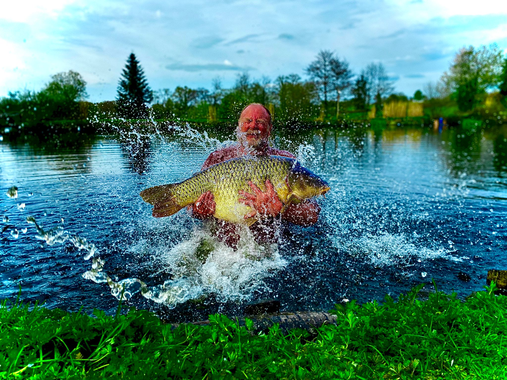 Carp caught at Lodge Lakes French carp fishing holiday — Sam, Joe, Andy, Mark