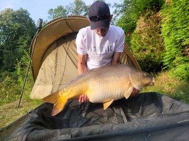 Carp caught at Lodge Lakes French carp fishing holiday — The Jone’s from Stoke !